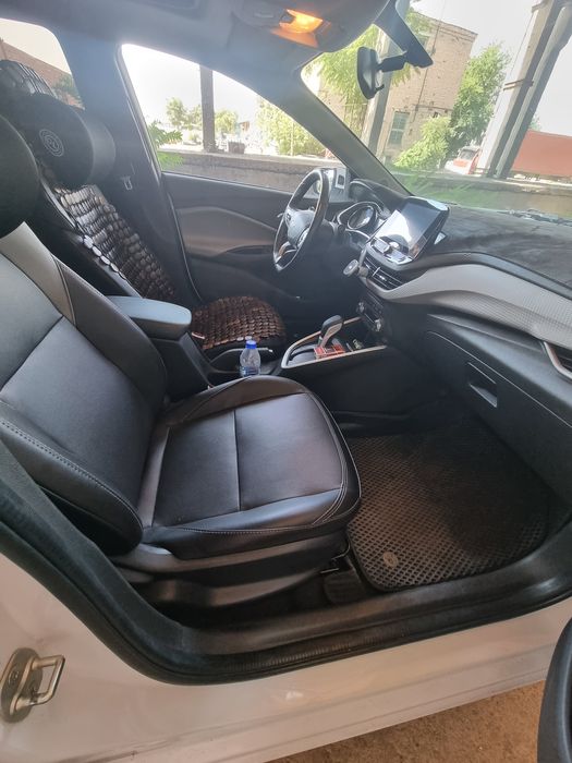 Oniks Premier2 Оникс 2024 avgust, 94000km, 12300$ ( 7000$ )