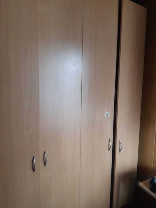 Продам б/у шкафы