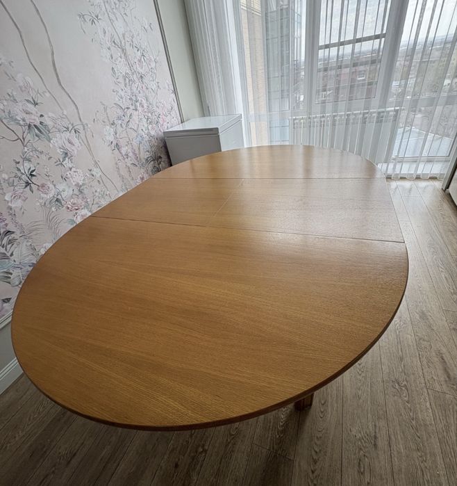 Стол из натурального шпона