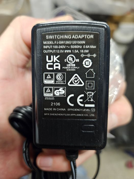 Transformator 12-24 volti.