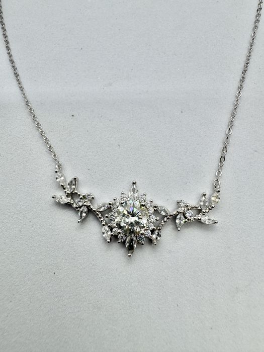 Сребърни колие с мойсанит (Диамант) 1 карат