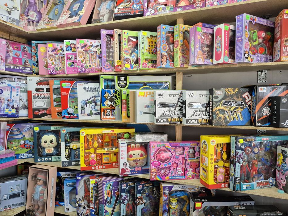 Распродажа игрушек, в связи с закрытием бутика, огромный выбор