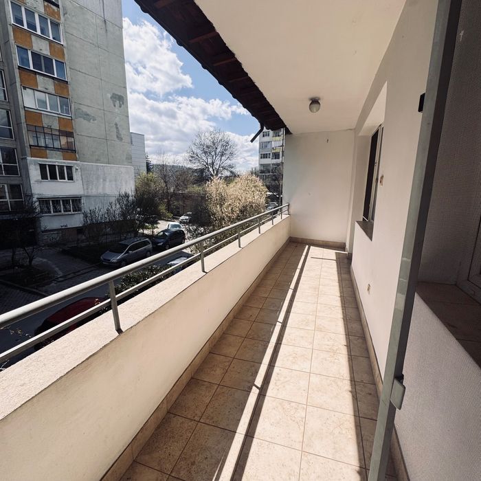 Дава се под наем Тристаен апартамент в София, Център - 90 кв.м за 847.62 € - Снимка #10