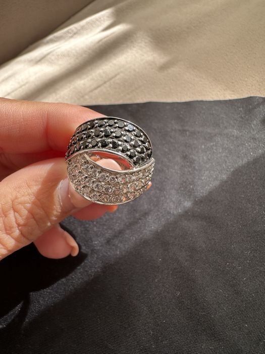 Красив сребърен пръстен