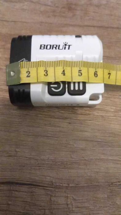 Lanterna Boruit U6, 1600 lumeni, nouă