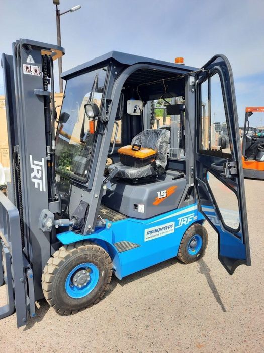 Вилочный погрузчик 1.5 тонн