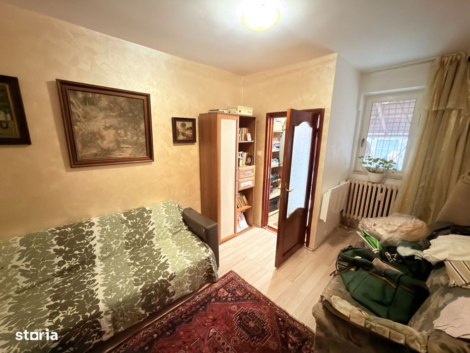 Garsoniera in bloc de apartamente pe Unirii