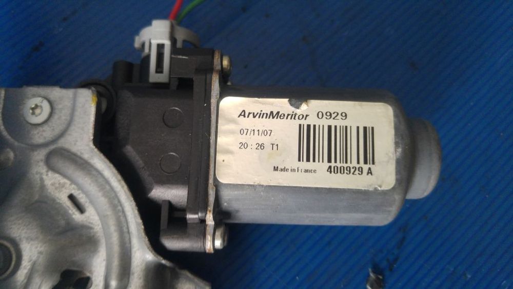 macara cu motoras dreapta spate nissan note e11  2004-2013 400929a