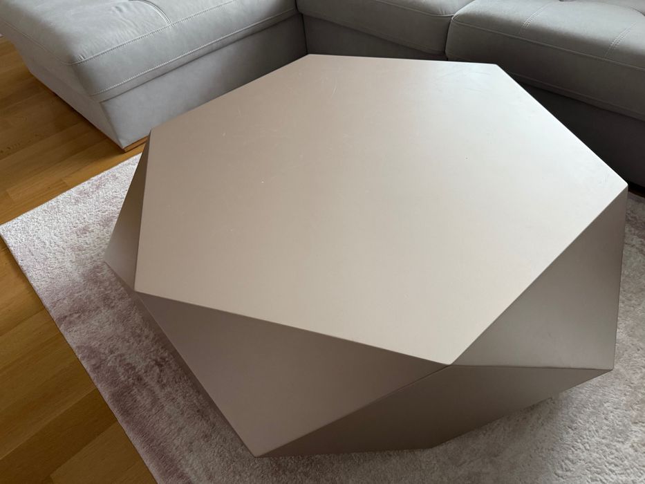 Маса за кафе/ хол