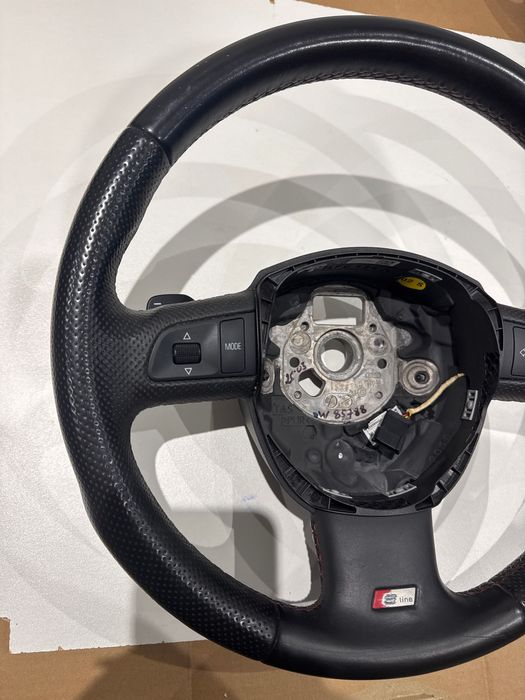 Audi A3-A4-A5-A6 S-LINE кожен волан Ауди А3-4-5-6