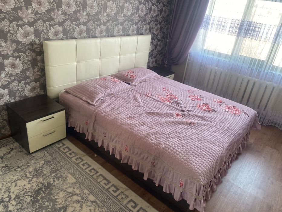 Спальные гарнитуры