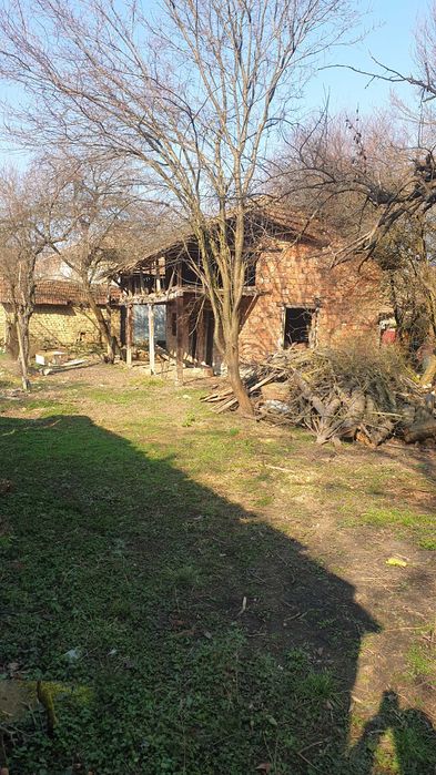 Къща на два етажа