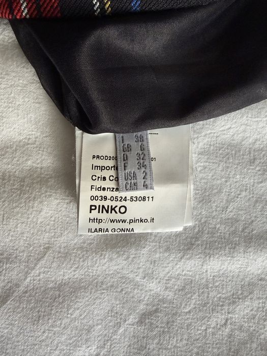 Fusta Pinko din lana virgina