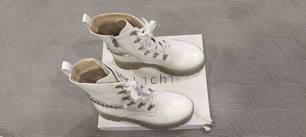 Продам обувь 40размер