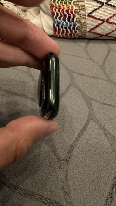 Apple watch 7/45/75% акб