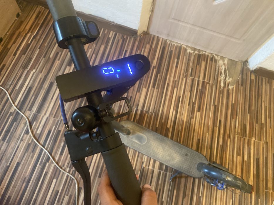 Vnd trotineta electrica fucționala