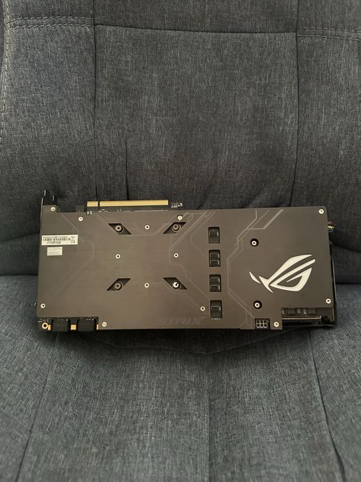 Обменяю ASUS ROG Strix GTX 1080 Ti