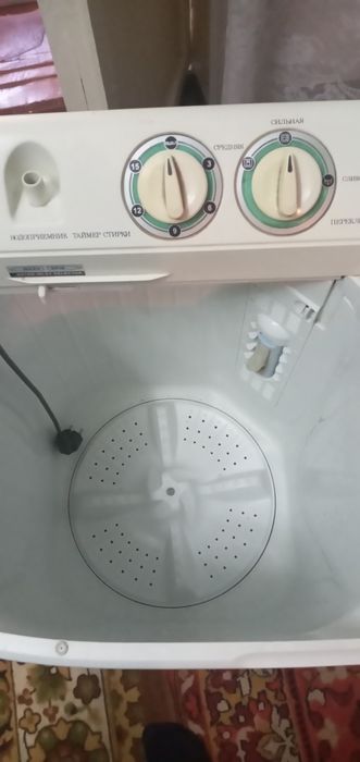 Продается  стиральная машинка полу автомат в отличном состоянии