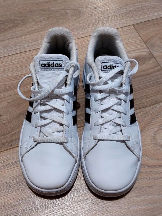 Детски спортни обувки Adidas