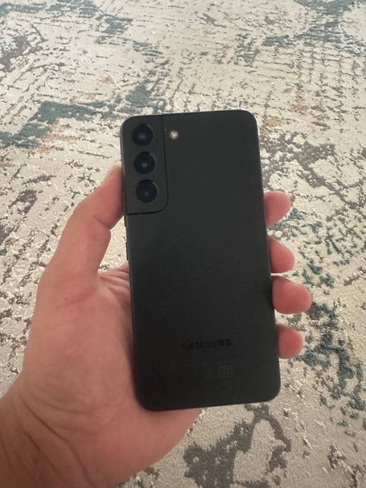 Samsung s 22 , 8/256 гб памяти