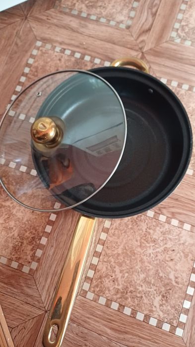 Продам сковороду