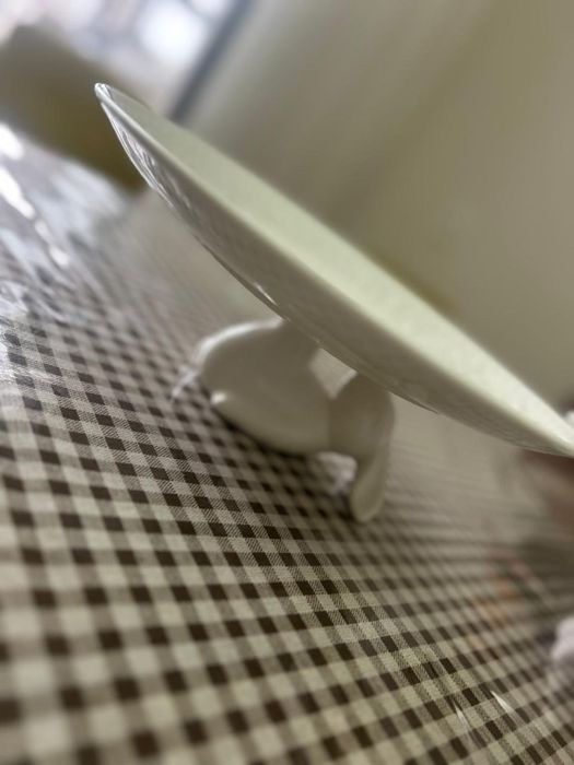 продам блюда на ножках