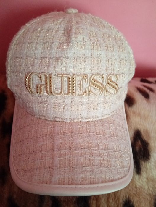 Шапка с козирка, Guess original плат памук бродерия