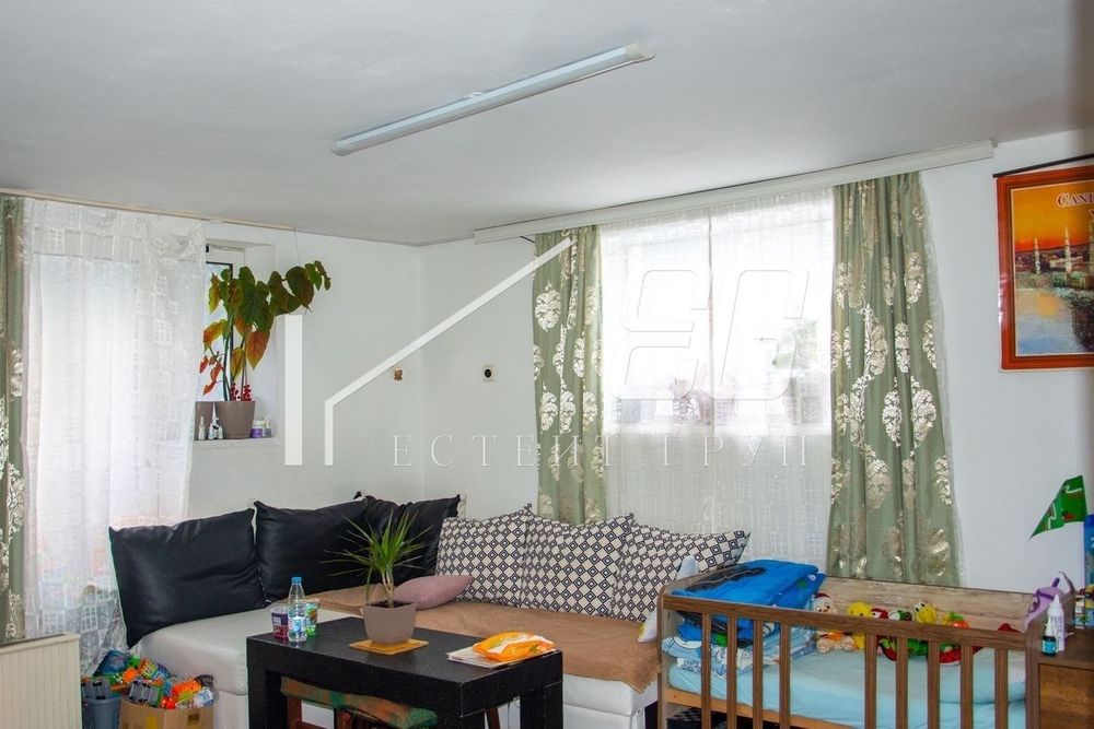 Етаж от къща в Варна-Аспарухово площ 98 цена 130000