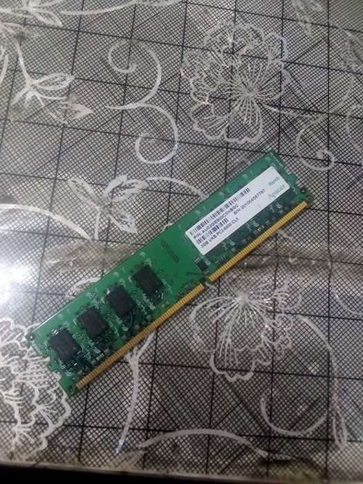 Продам память ОЗУ DDR2