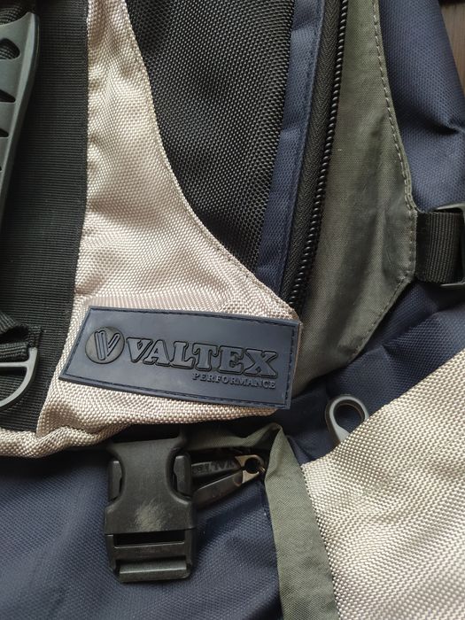 Фирменный рюкзак "VALTEX".