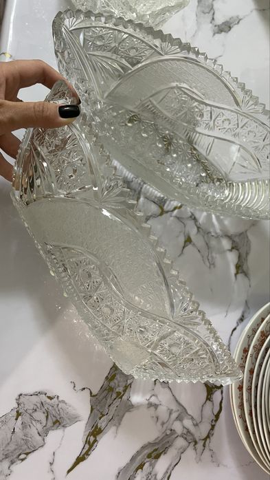 Продам хрусталтные вазы