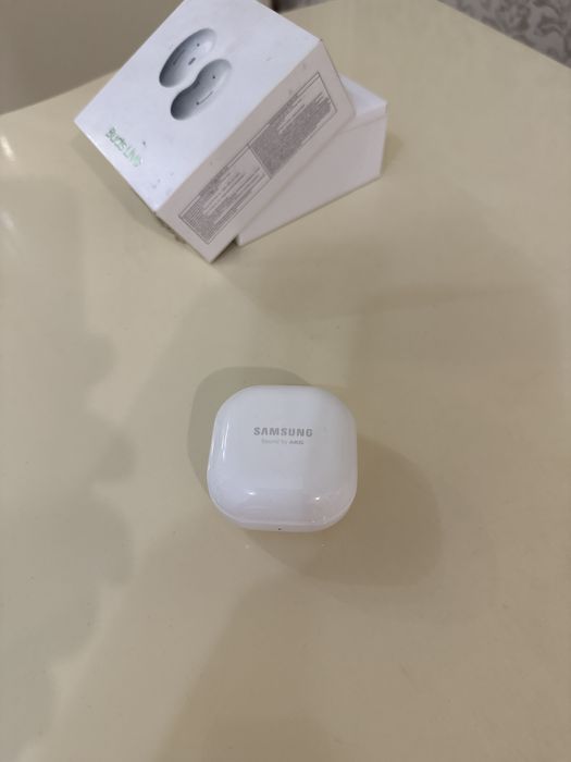 Наушник Samsung Galaxy Buds Live (оригинал)