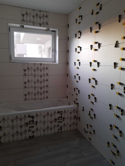 Execut finisari interioare si constructii