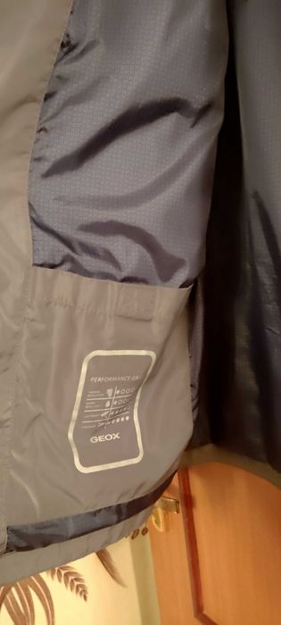 Продам ветровка мужская