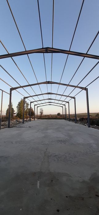 Hala metalica 11x25x4 ipe 200.pret 8.500euro