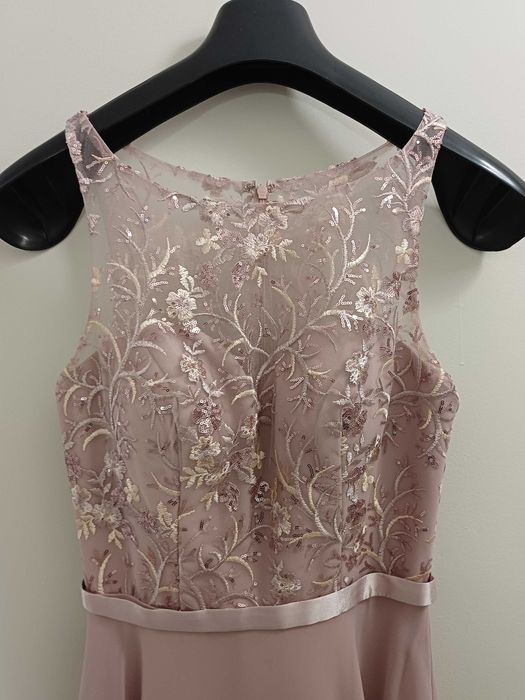 Официална рокля XS размер