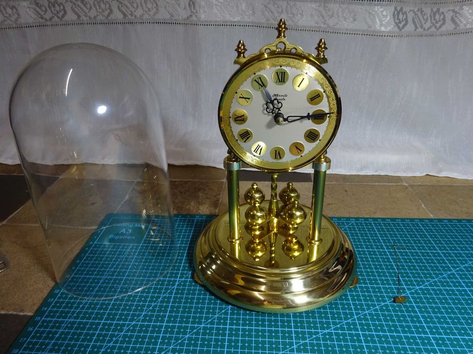 Ceas de masa Hettich quartz / miscare cu fir torsiune /defect