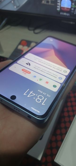 Продам телефон Redmi note 13 8/256