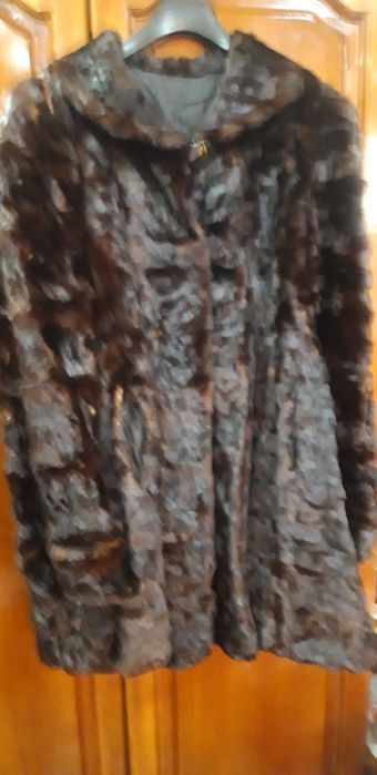 Дамскп палто от визон