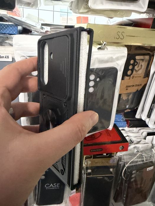 Samsung Galaxy Z Fold 7 , Samsung Galaxy Z Flip 7 удароустойчив гръб