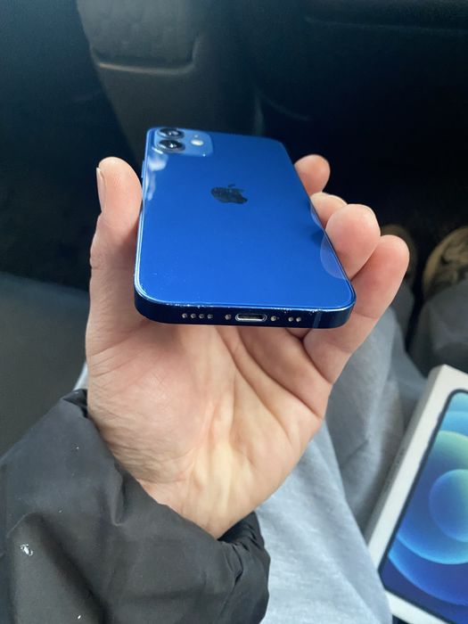Продам айфон 12 мини