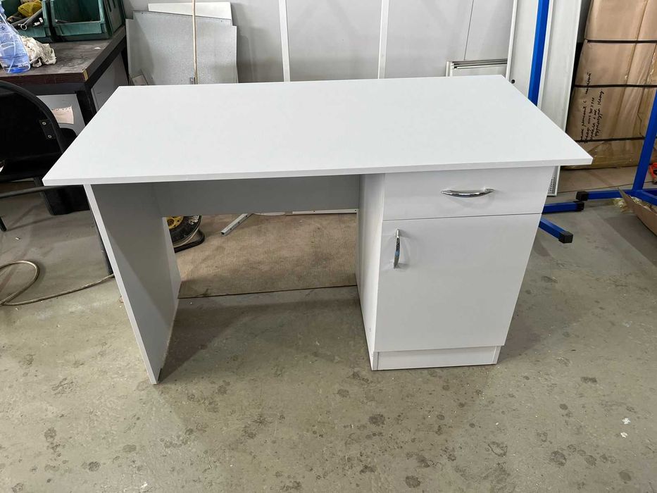 Стол однотумбовый , ЛДСП (Пепел)