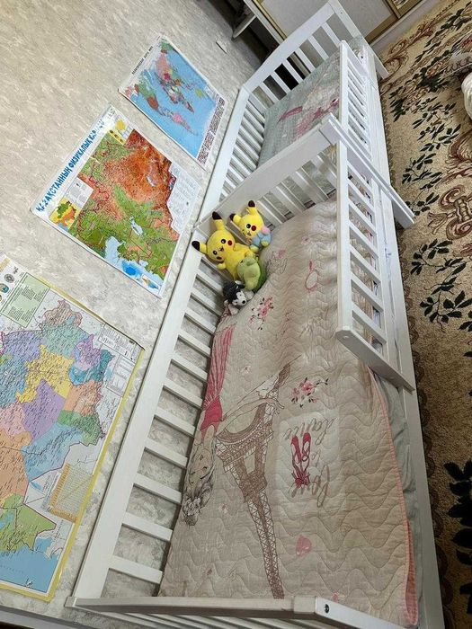 Продам детские кровати с матрасами