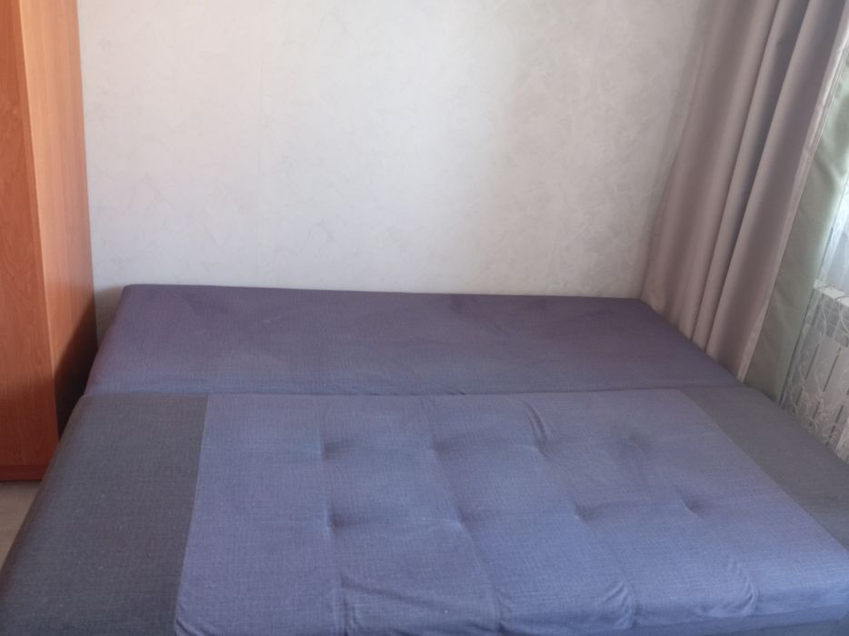 Продам диван. Цена 10 тыс.