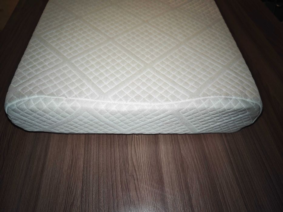 Подушка станция метро Москва