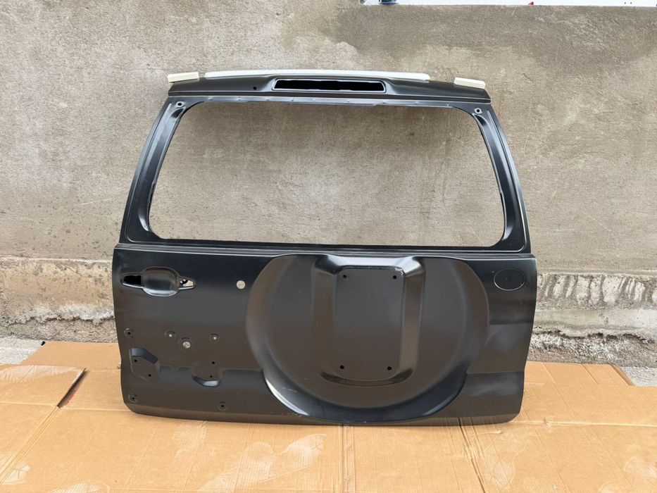 Крышка багажа Prado 120