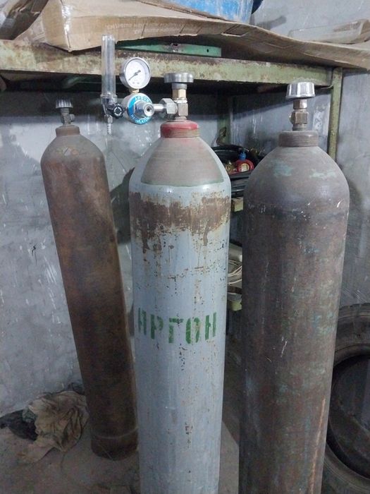 Аргон баллон ва старичний  Аргон аппарат АС ва ДС 220 В да ишлайди