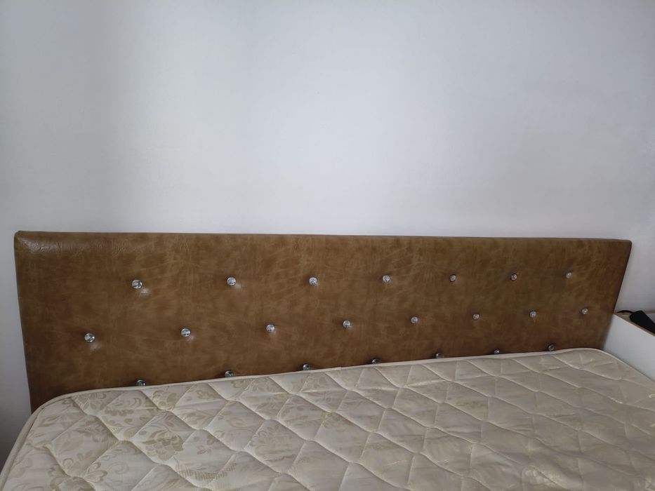 Pat cu somiera rabatabila si spatiu de depozitare 160x200