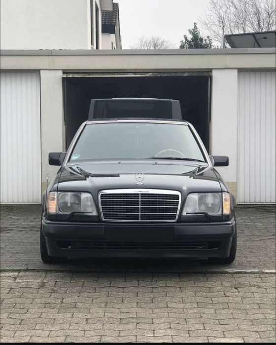 Бампер w124 передний