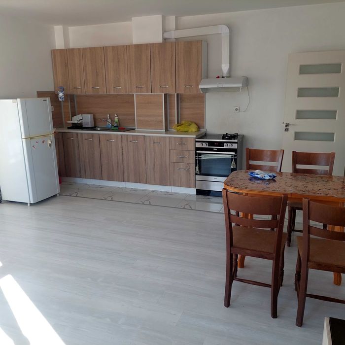 Дава се под наем Двустаен апартамент в Пловдив, Кючук Париж - 70 кв.м за 612 € - Снимка #4